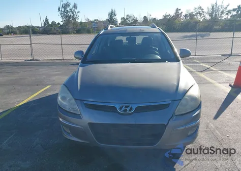 2011 Hyundai Elantra Touring Se z USA, uszkodzony, nr VIN KMHDC8AE3BU125261